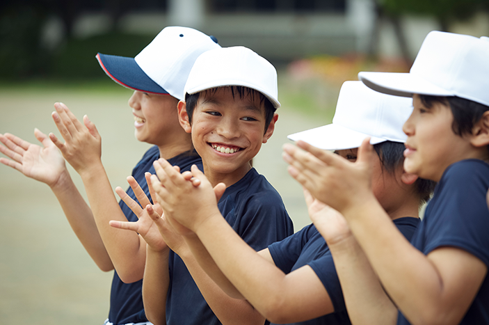 健闘をたたえる
